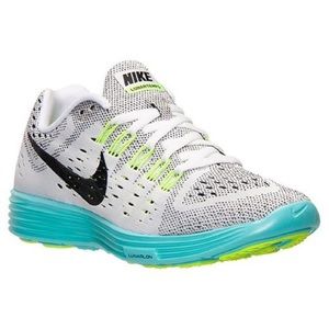 Nike LunarTempo Shoes